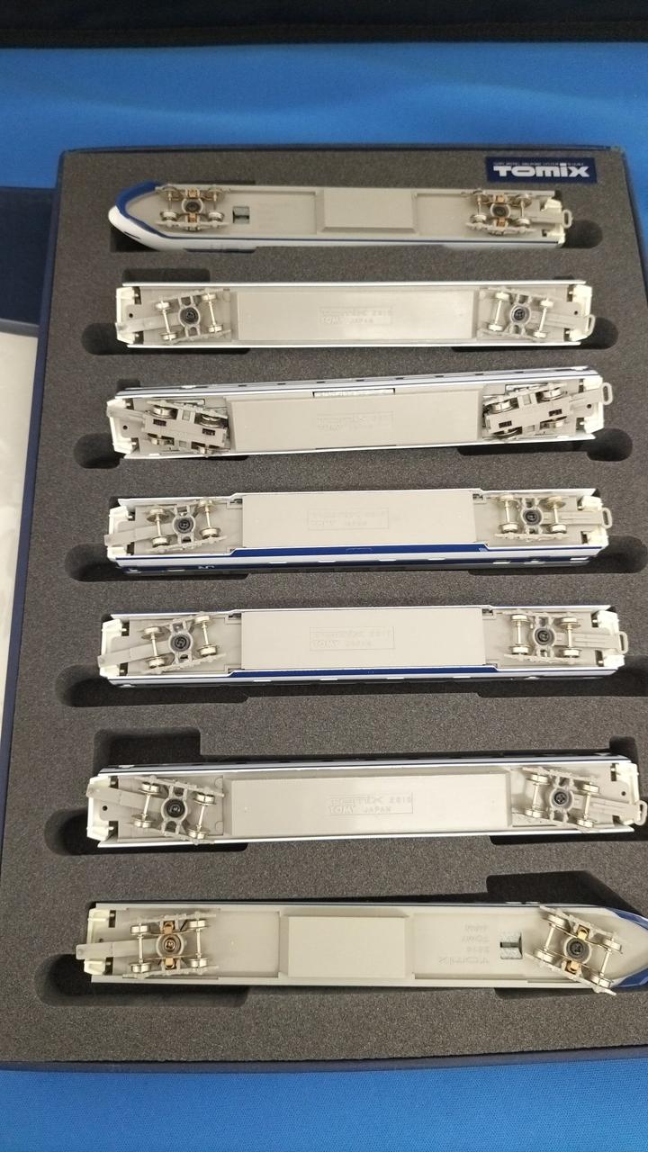 TOMIX JR100 Series (Mass Production Model) Tokaido & Sanyo Shinkansen Rolling Stock Set 92039 - Image 4