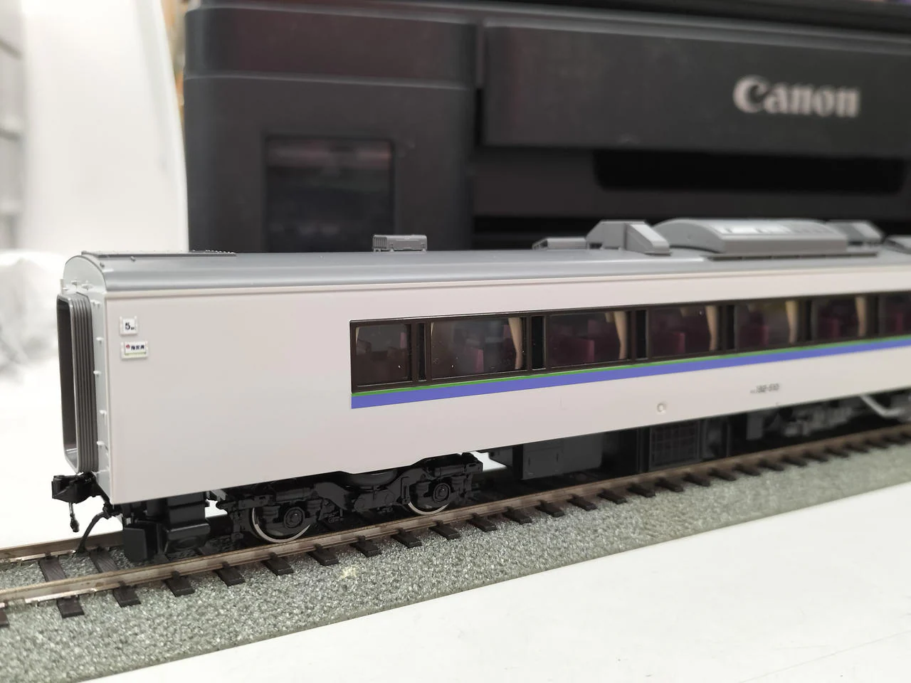 TOMIX KiHa 182-500 Series (HET Color) (M) HO Gauge 1/80 - Image 3