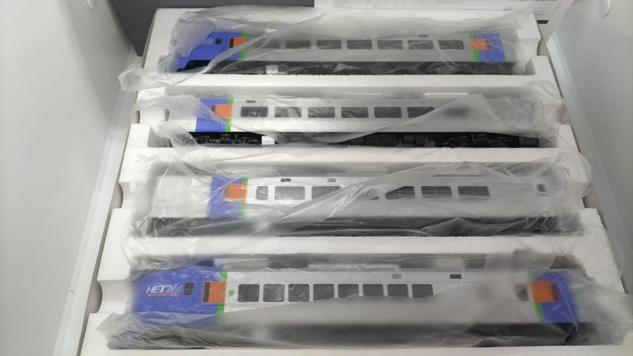 TOMIX KiHa 261 1000 Series HET261 Logo Set HO-9097 - Image 11