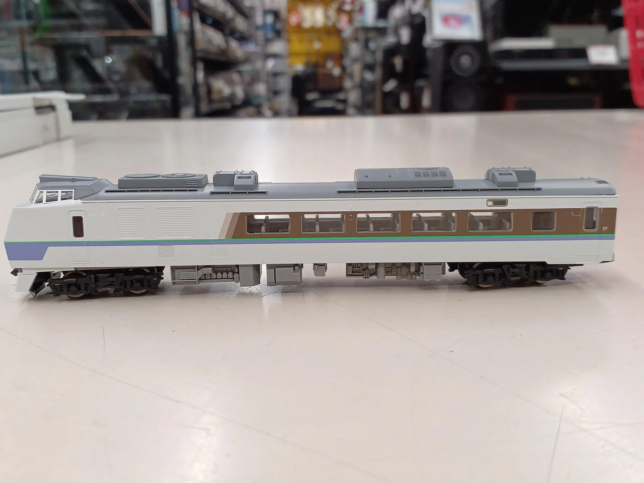 TOMIX Limited Express Diesel Car 92861 JR KiHa 183100 Series Limited Express Diesel Car - Image 4