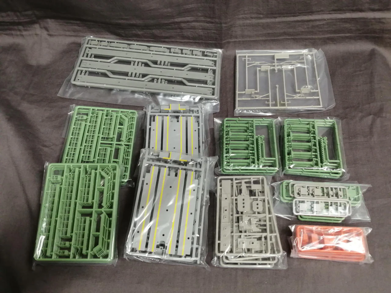 TOMIX Model Railway: Locomotive Depot Rail Extension - Image 7