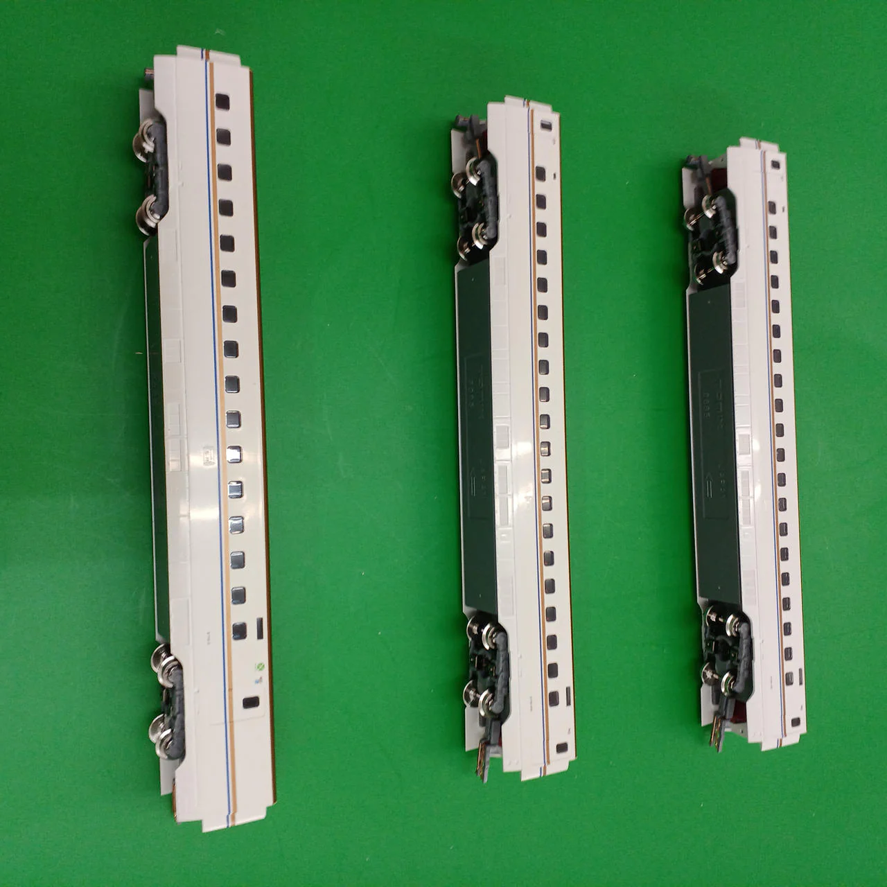 TOMIX Model Train 1/160 E7 Series Hokuriku Shinkansen 3-Car Expansion Set A - Image 10
