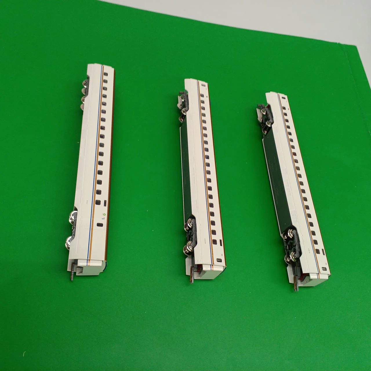 TOMIX Model Train 1/160 E7 Series Hokuriku Shinkansen 3-Car Expansion Set A - Image 11
