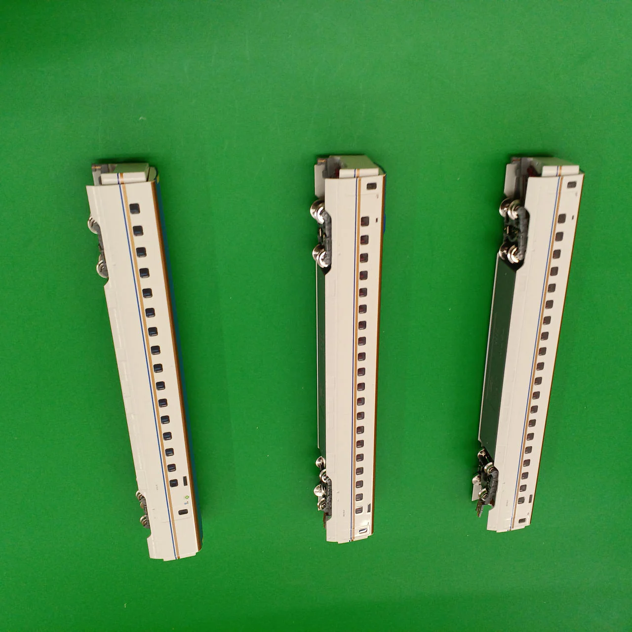 TOMIX Model Train 1/160 E7 Series Hokuriku Shinkansen 3-Car Expansion Set A - Image 12