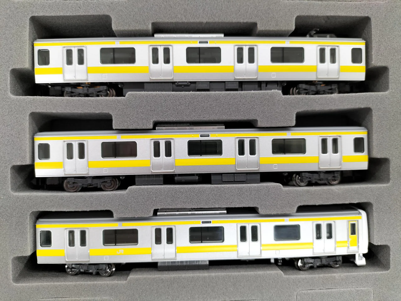 Tomix Model Train JR E231 Series 500 Commuter Train (Sobu Line) 6-Car Basic Set - Image 6
