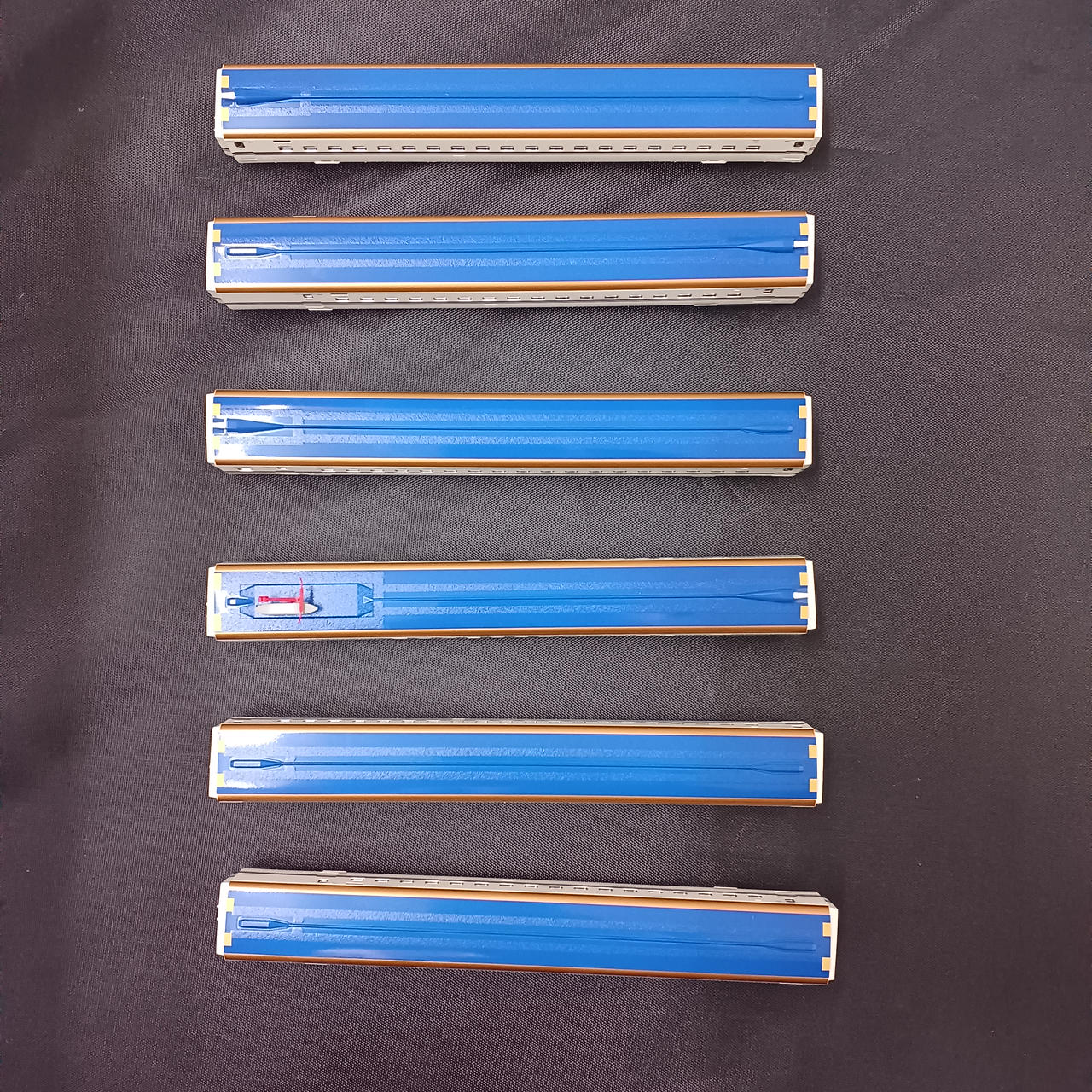 TOMIX Model Train JR E7 Series Hokuriku Shinkansen Additional B Set - Image 11
