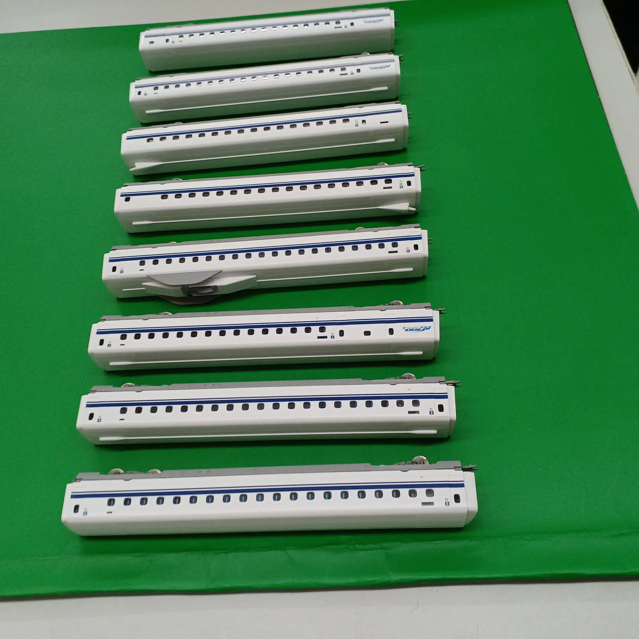 Tomix Model Train JR N700-2000 Series Tokaido & Sanyo Shinkansen Extension Set B - Image 13