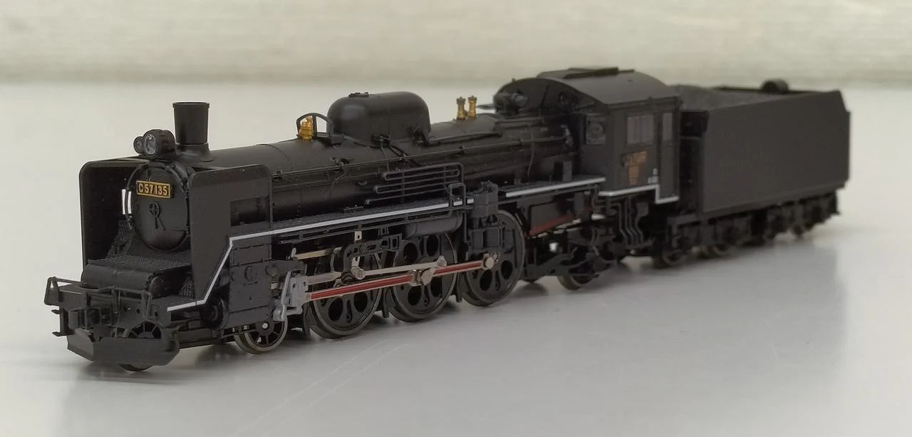 TOMIX N Gauge 2003 JNR Class C57 Steam Locomotive (No. 135) - Image 2