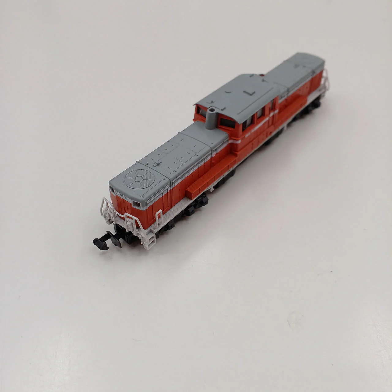 TOMIX N Gauge 2007 J.N.R.DIESEL LOCOMOTIVE - Image 3