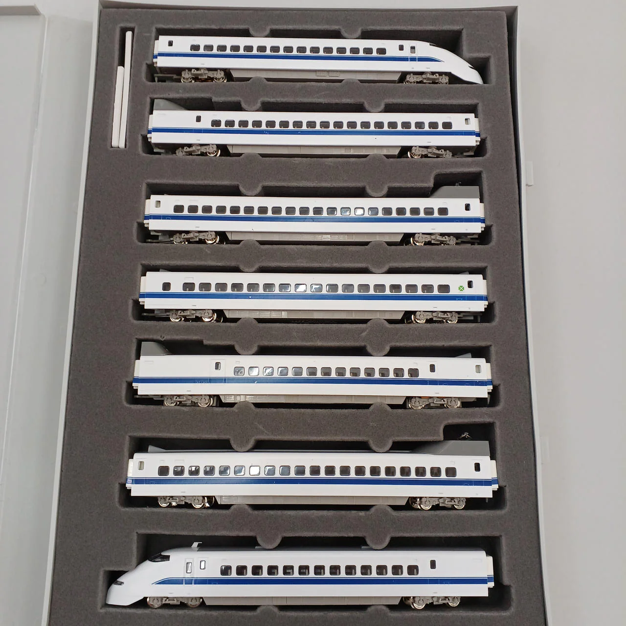 TOMIX N Gauge 92639 JR300 Series Tokaido Sanyo Shinkansen - Image 2