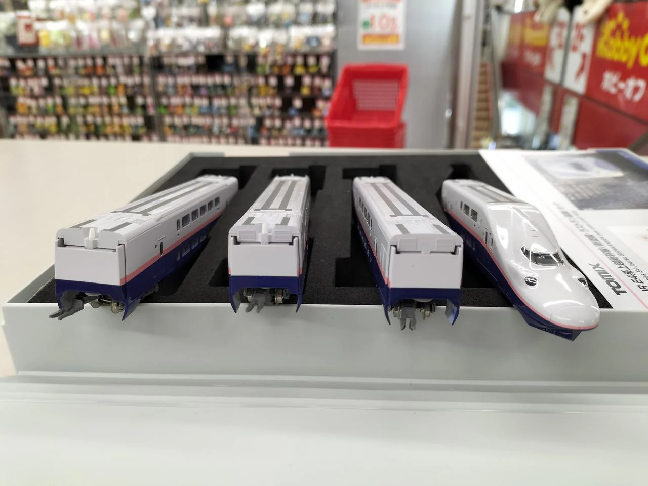 TOMIX N Gauge 97947 E4 Series Joetsu Shinkansen (New Paint Scheme, Last Run Decoration) 8 cars - Image 12