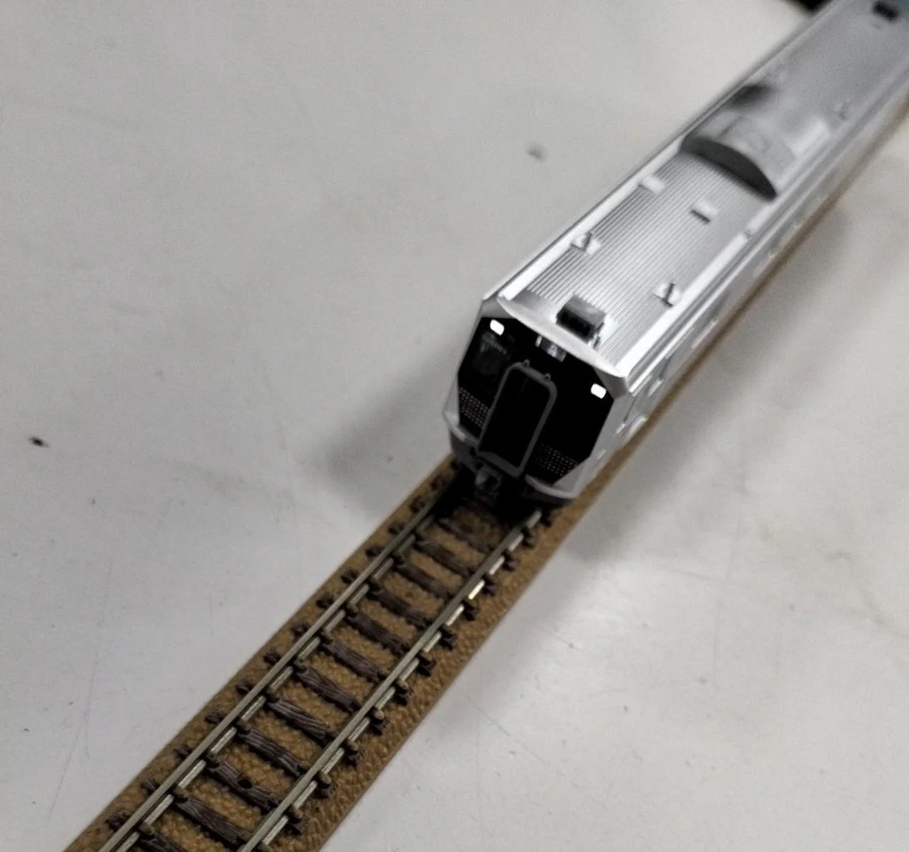 TOMIX N Gauge 98104 JR GV-E400 Series Diesel Car - Image 10