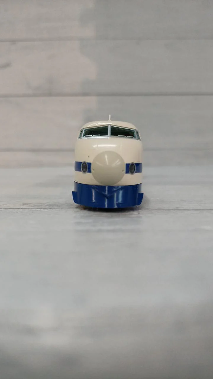 TOMIX N Gauge 98790 8-Car Set - Image 4