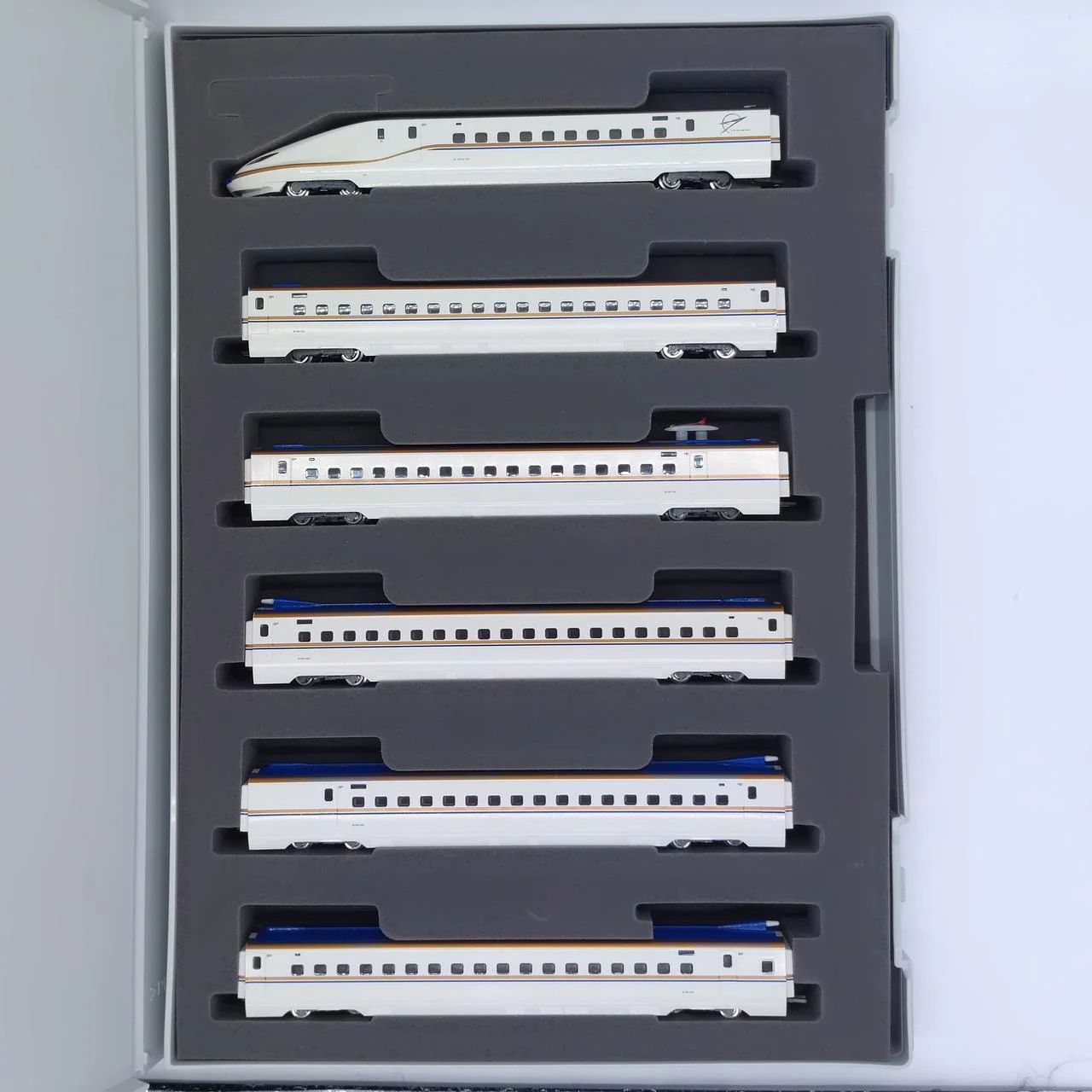 TOMIX N Gauge 98940 W7 Series Hokuriku Shinkansen Set - Image 7