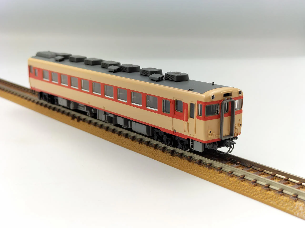 TOMIX N Gauge JNR Diesel Car KiHa 58400 Series (T) - Image 5