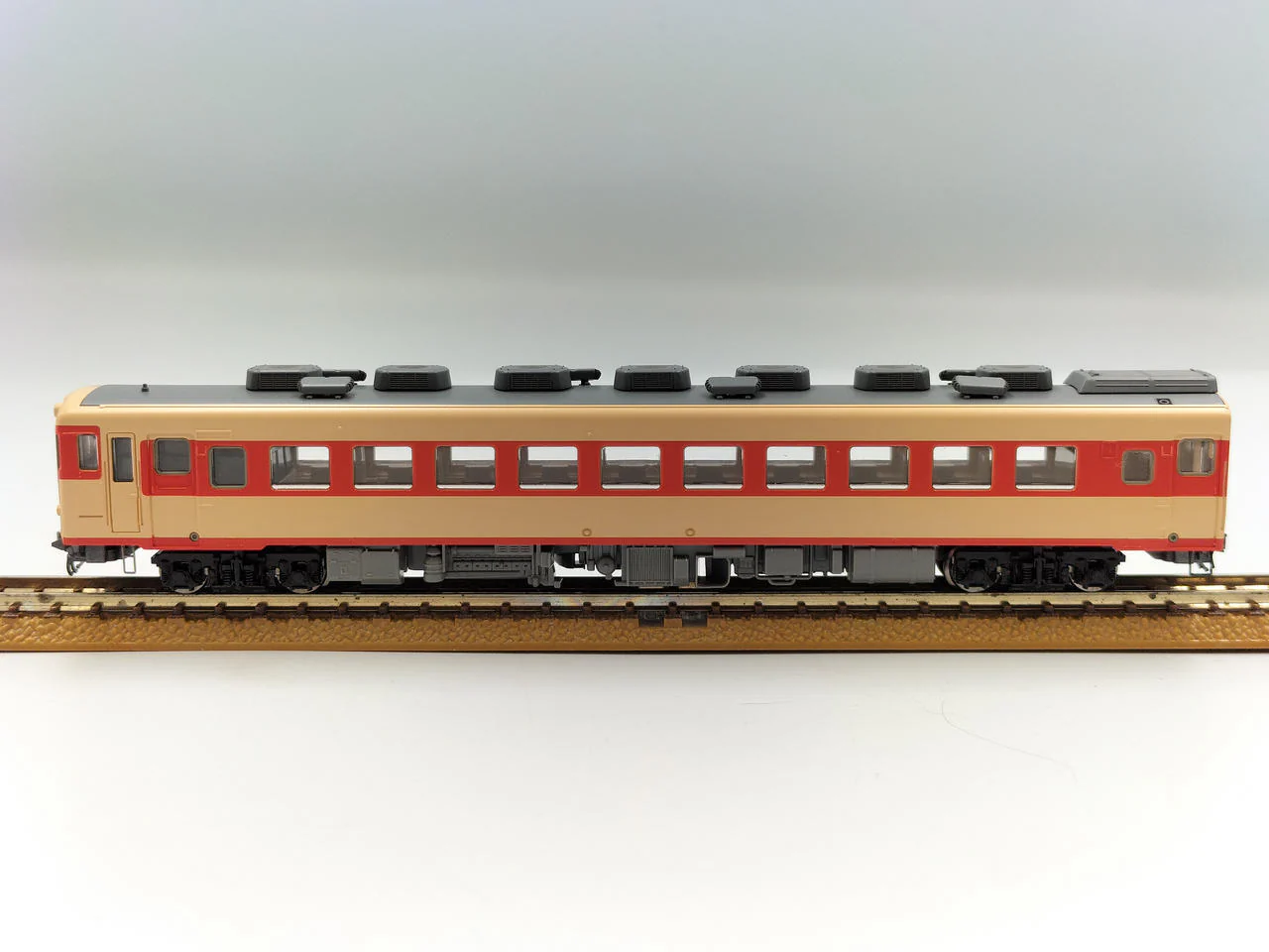 TOMIX N Gauge JNR Diesel Car KiHa 58400 Series (T) - Image 8