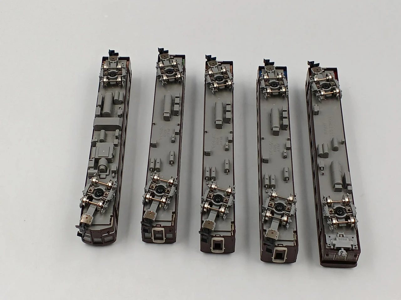 TOMIX N Gauge JR 12 Series Passenger Cars (Retro-Style Passenger Cars for Yamaguchi-go) Set - Image 7