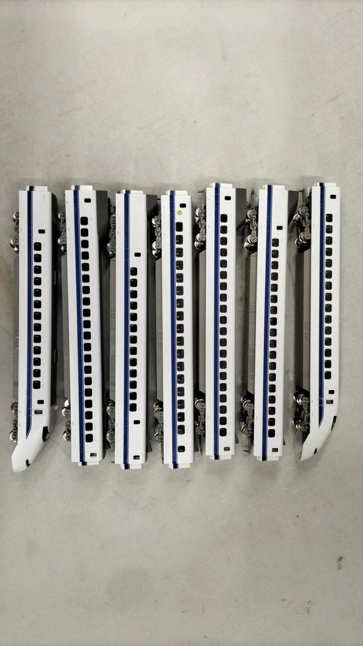 TOMIX N Gauge JR 300 Series Tokaido & Sanyo Shinkansen Set - Image 6