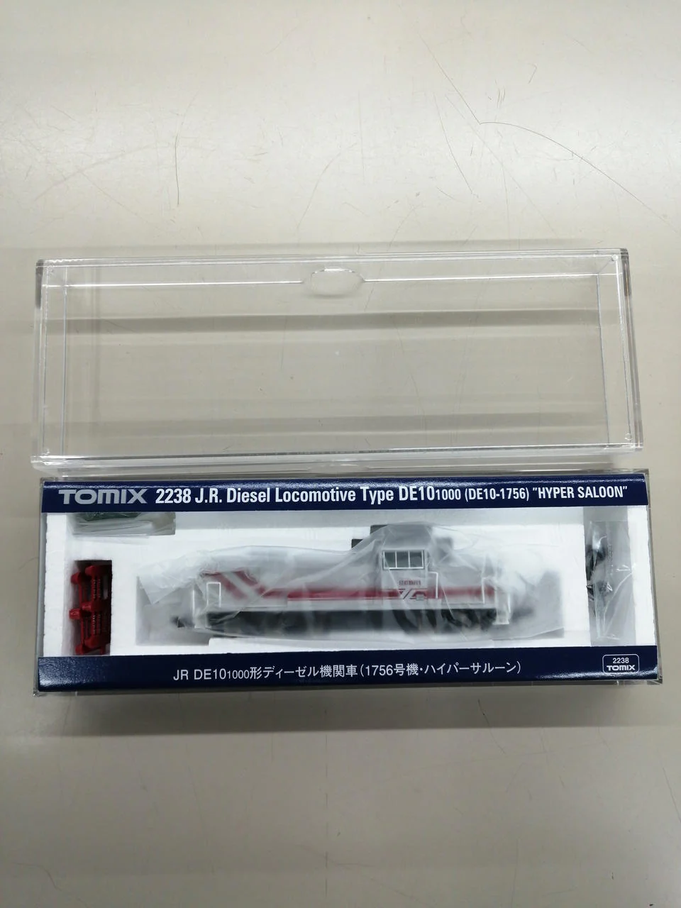 TOMIX N Gauge JR DE10 Class 1000 Diesel Locomotive (No. 1756 High)