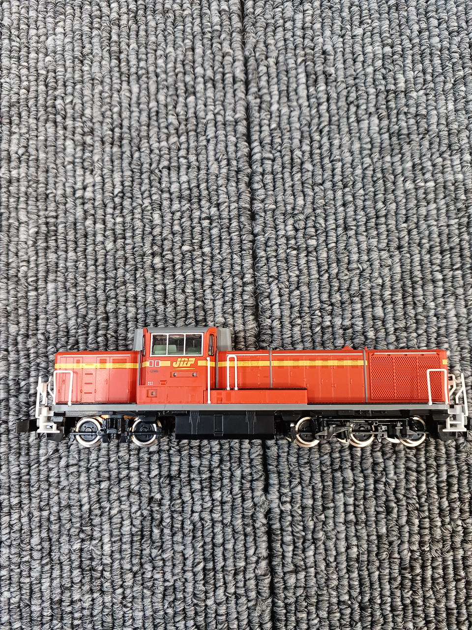 TOMIX N Gauge JR DE10 Diesel Locomotive - Image 5