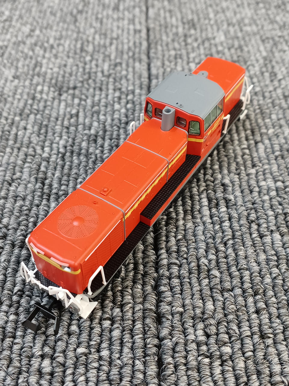 TOMIX N Gauge JR DE10 Diesel Locomotive - Image 8
