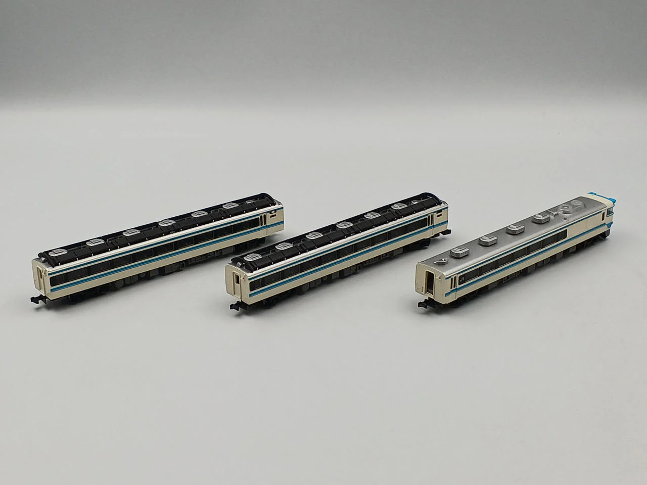 TOMIX N Gauge KiHa 181 Series Limited Express Diesel Car JR Shikoku Color - Image 4