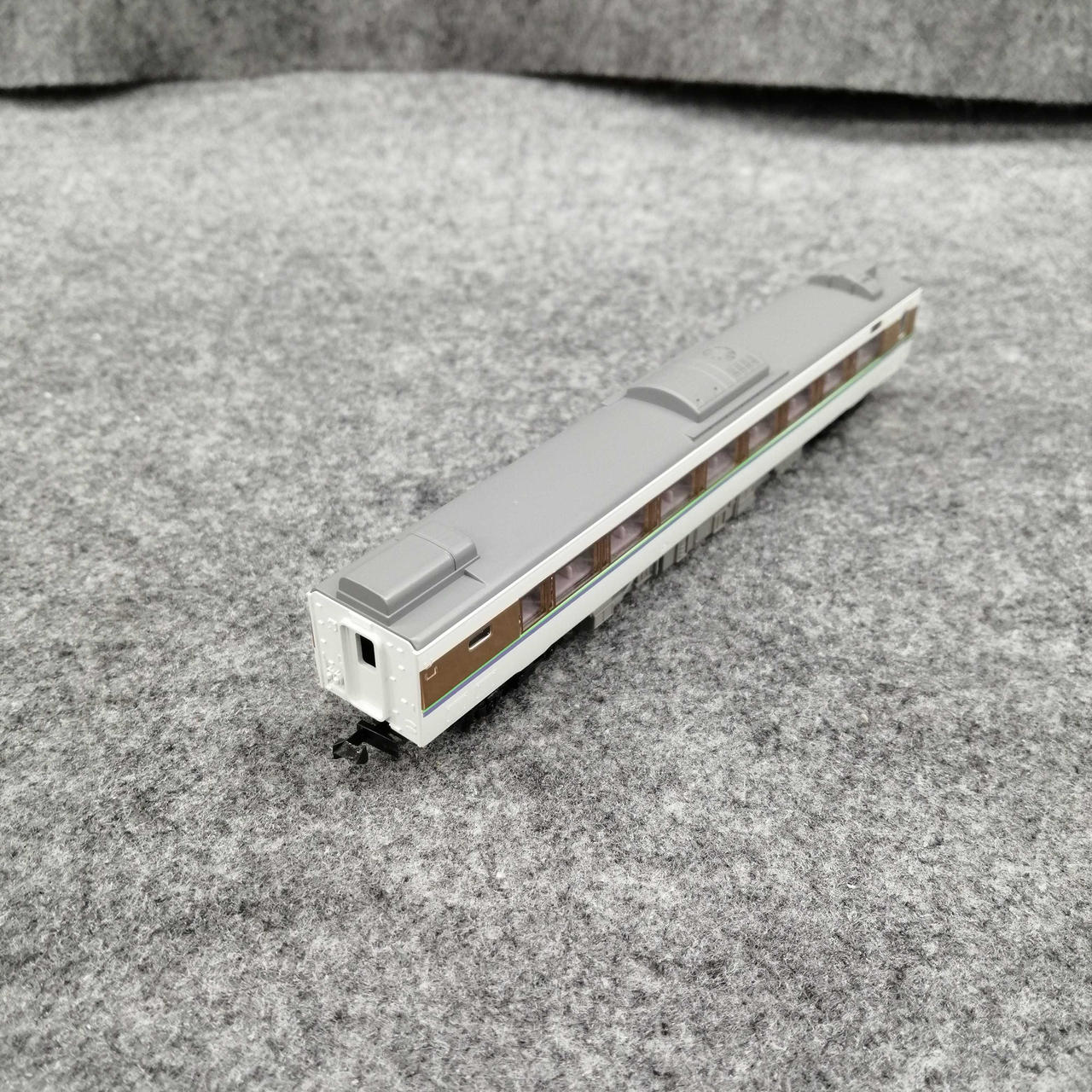 TOMIX N Gauge KiHa 183 Series Limited Express Diesel Car - Image 13