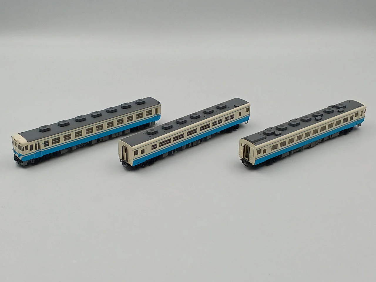 TOMIX N Gauge KiHa 58 Series Express Diesel Car Tosa & JR Shikoku Colors - Image 3