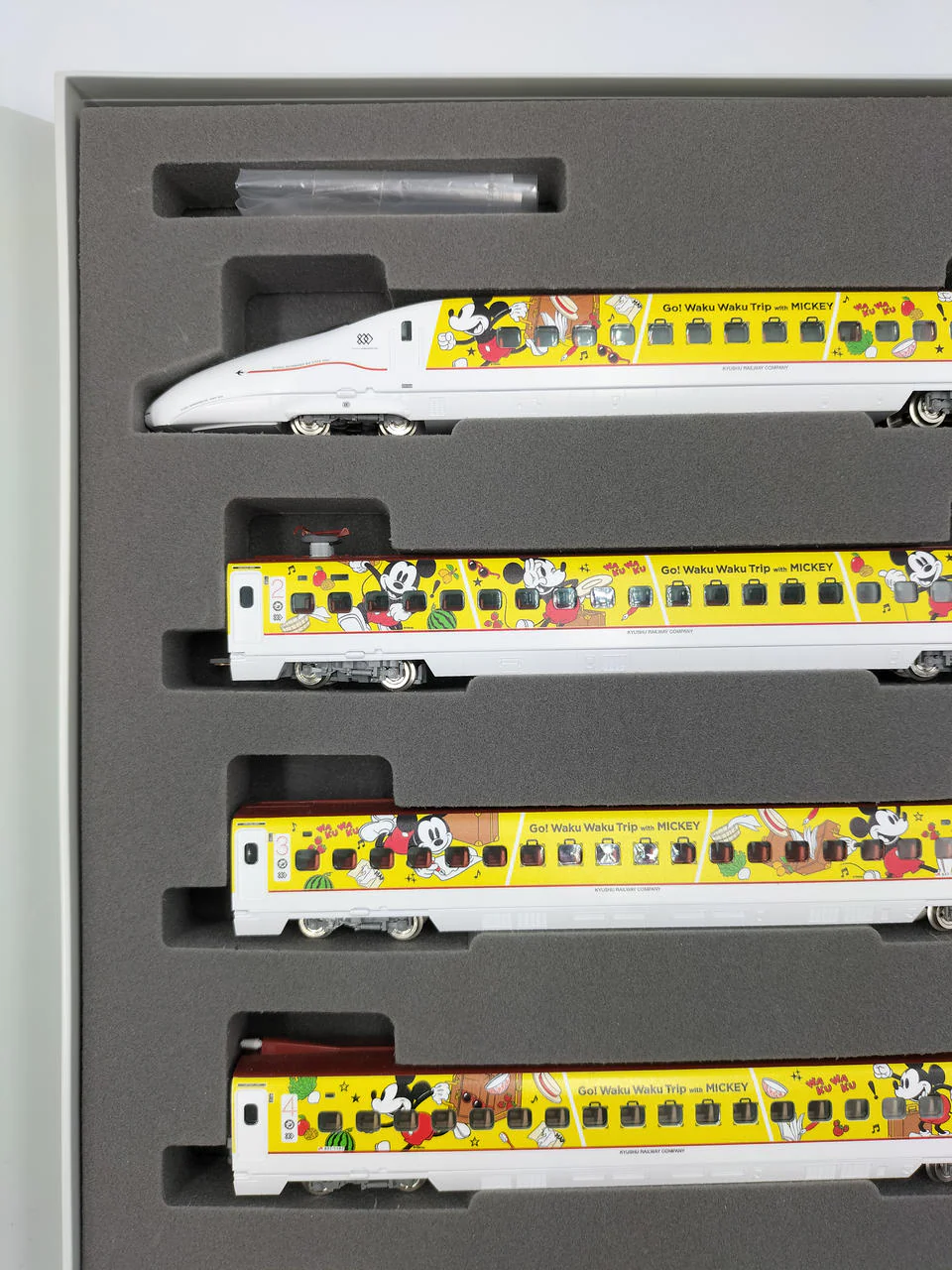 TOMIX N Gauge Kyushu Shinkansen Mickey - Image 6
