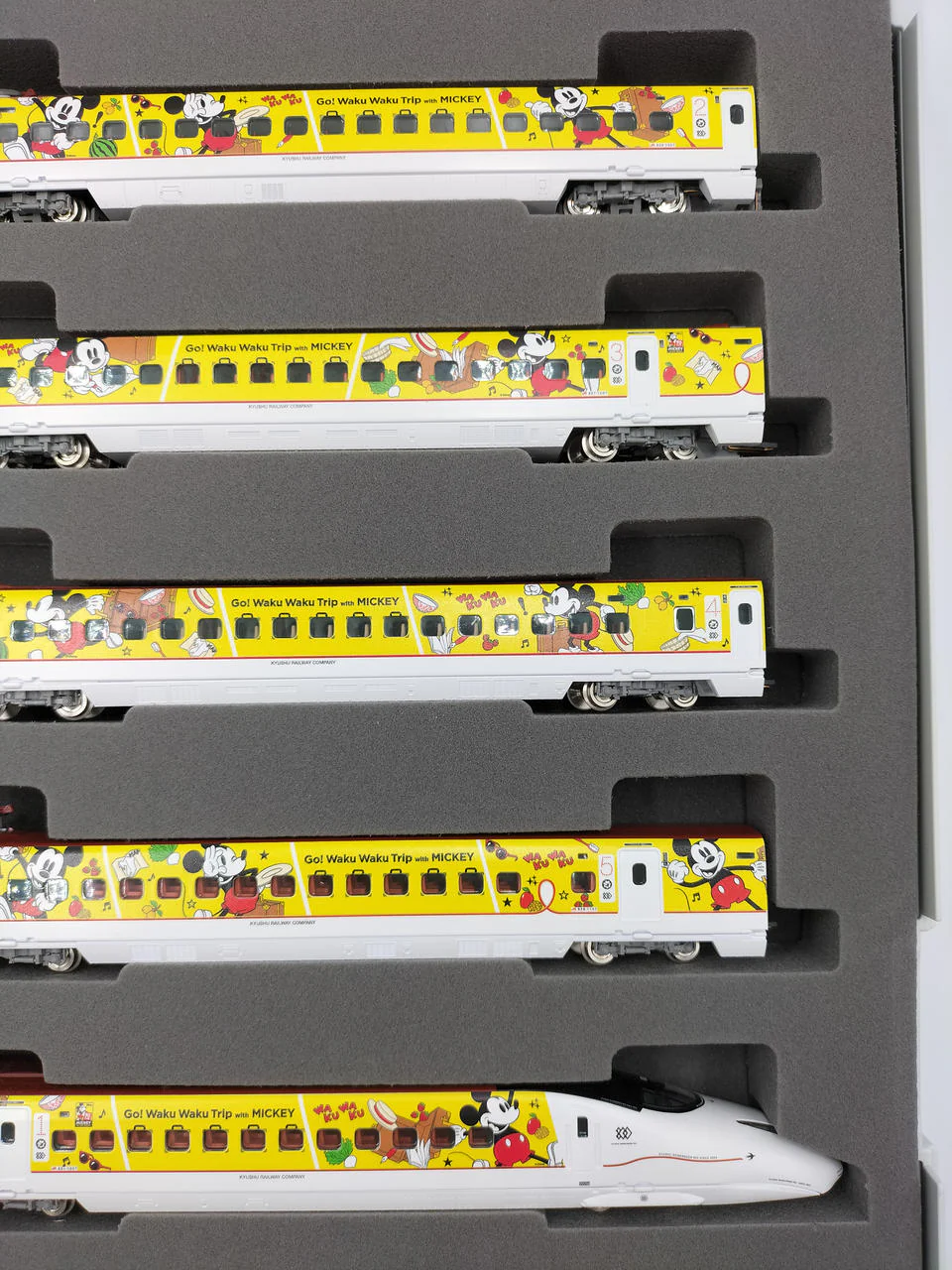 TOMIX N Gauge Kyushu Shinkansen Mickey - Image 9