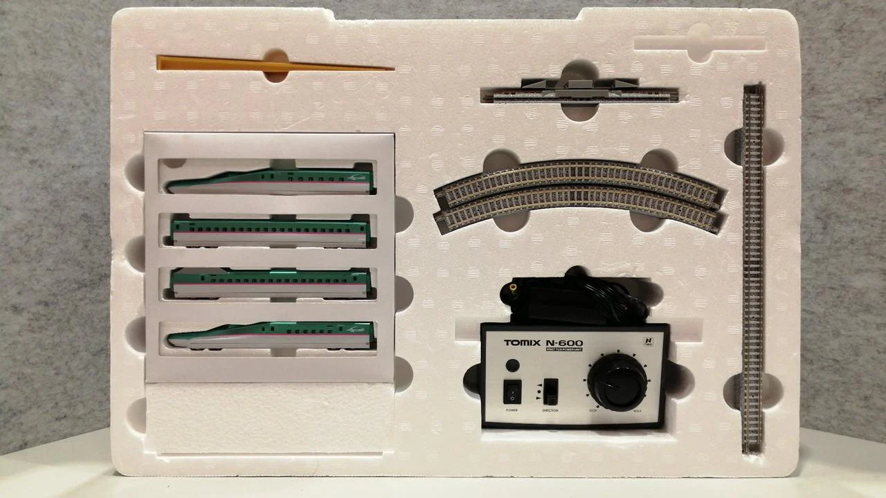 TOMIX N Gauge Model Train E5 Series Hayabusa - Image 8