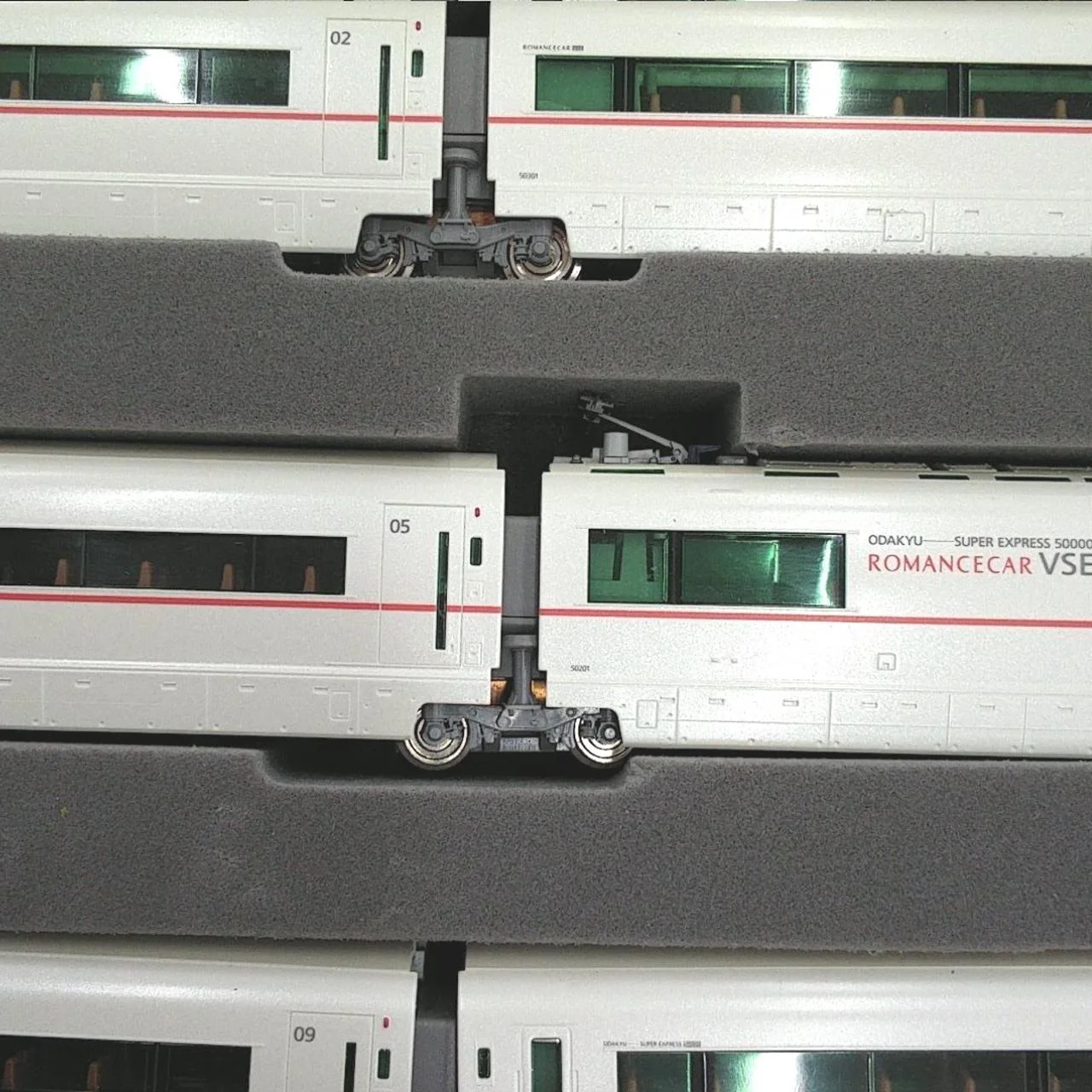 TOMIX N Gauge Odakyu Romancecar 50000 Series VSE (10-Car Set) - Image 3