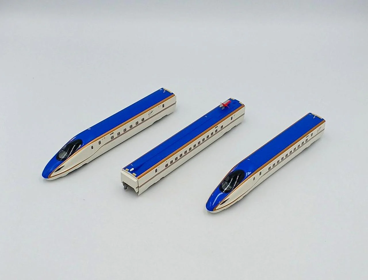 TOMIX N Gauge Train Shinkansen 92530 JR E7 Series Hokuriku Shinkansen 3-Car Set - Image 7