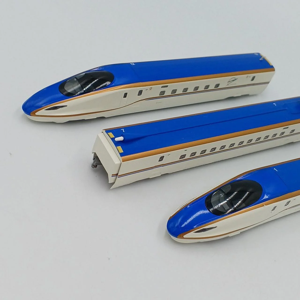 TOMIX N Gauge Train Shinkansen 92530 JR E7 Series Hokuriku Shinkansen 3-Car Set - Image 8
