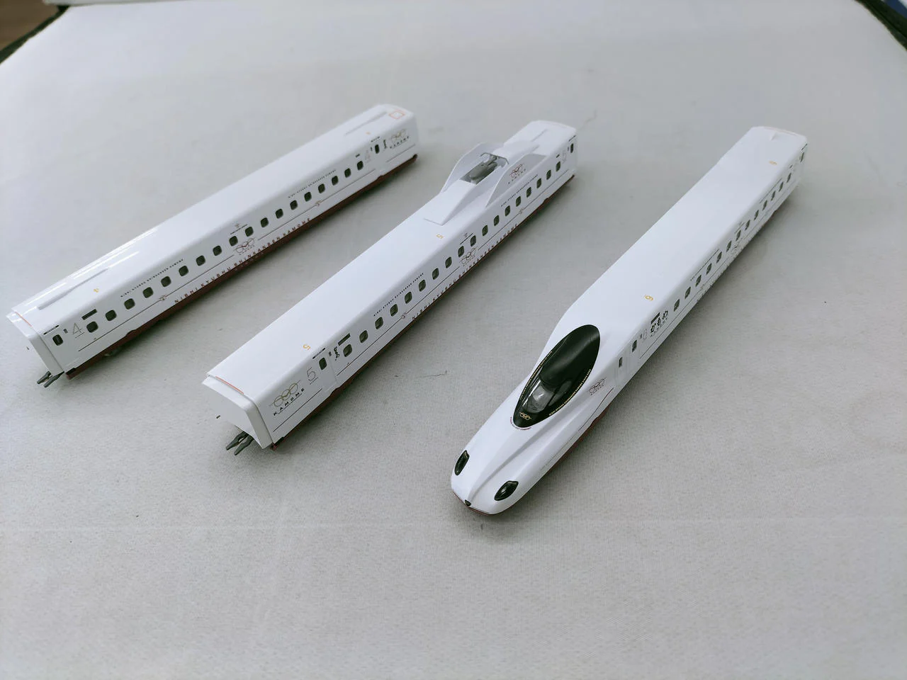 TOMIX Nishi-Kyushu Shinkansen N700S8000 Series N700S Kamome Set - Image 12