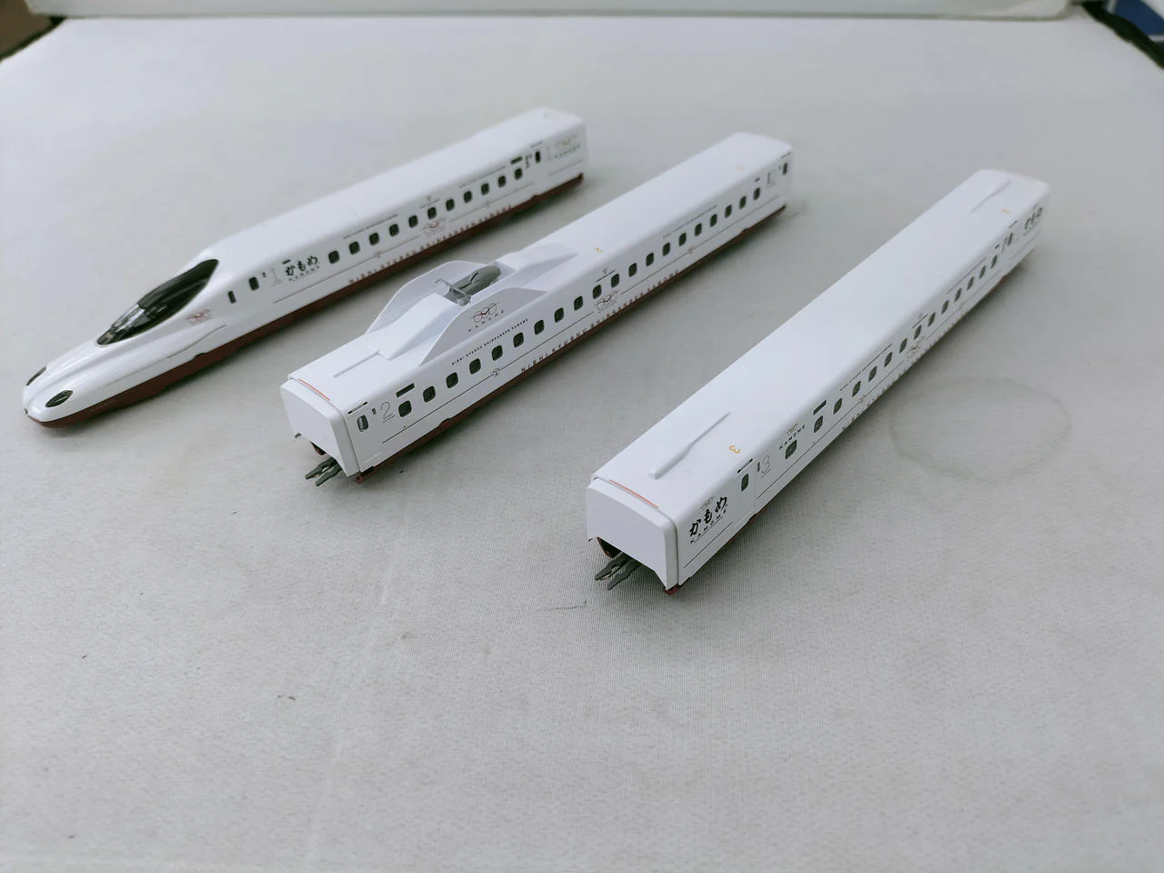 TOMIX Nishi-Kyushu Shinkansen N700S8000 Series N700S Kamome Set - Image 14