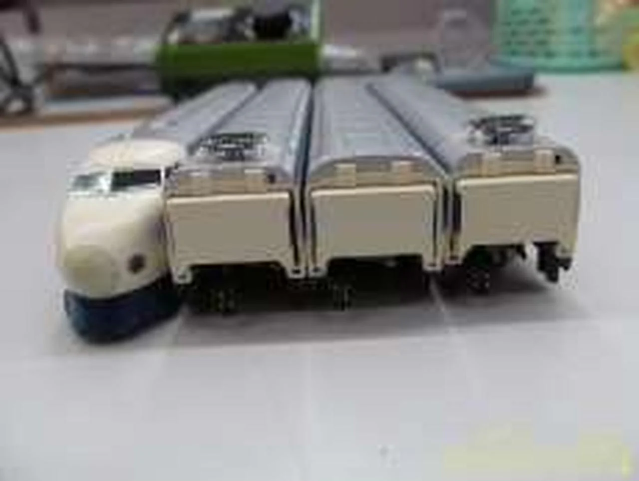TOMIX Shinkansen JNR Series 0 Tokaido and Sanyo Shinkansen - Image 7