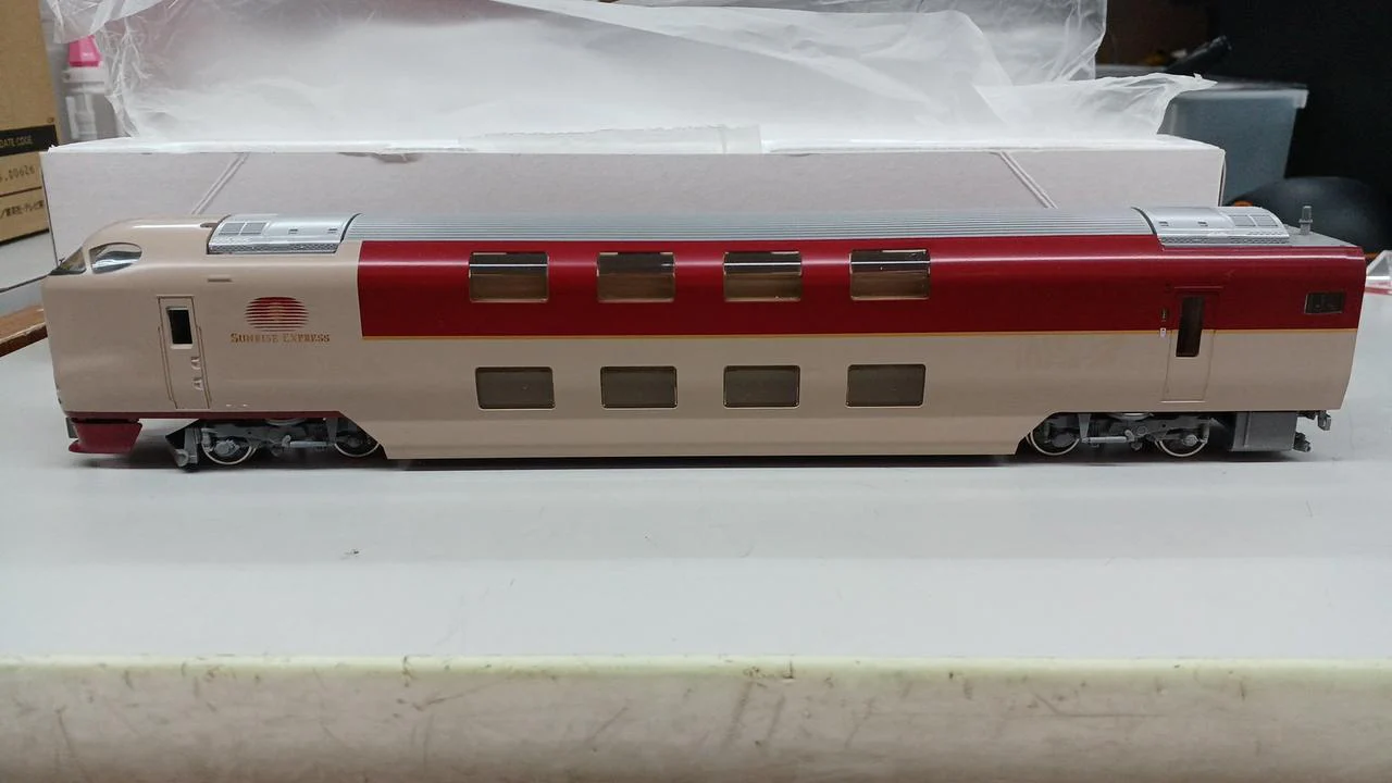 TOMIX Sunrise Express HO-9001 Basic 4-Car Set A - Image 3