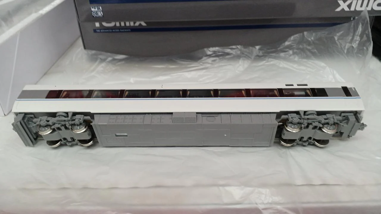 TOMIX Thunderbird Set HO-9036 6-Car Set A - Image 10
