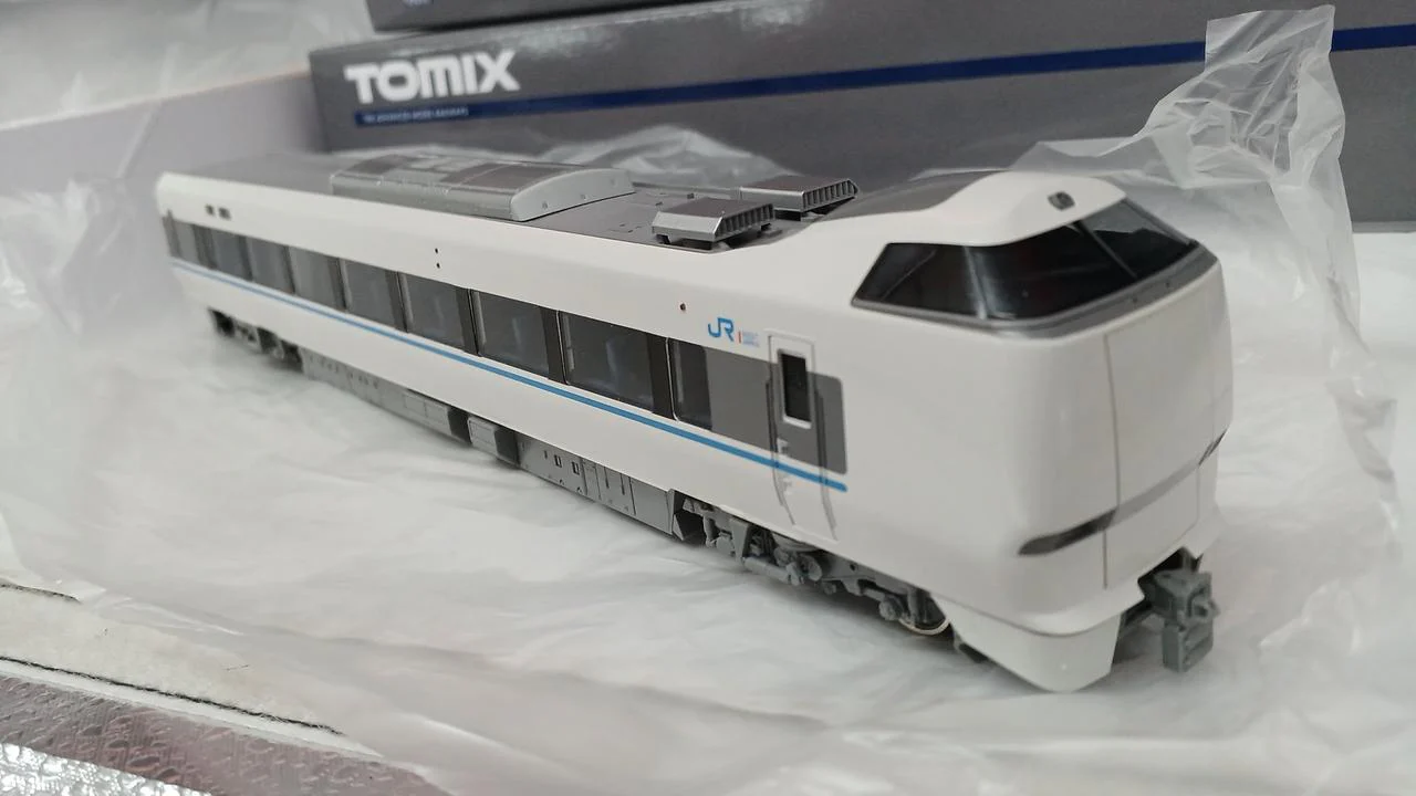TOMIX Thunderbird Set HO-9036 6-Car Set A - Image 17