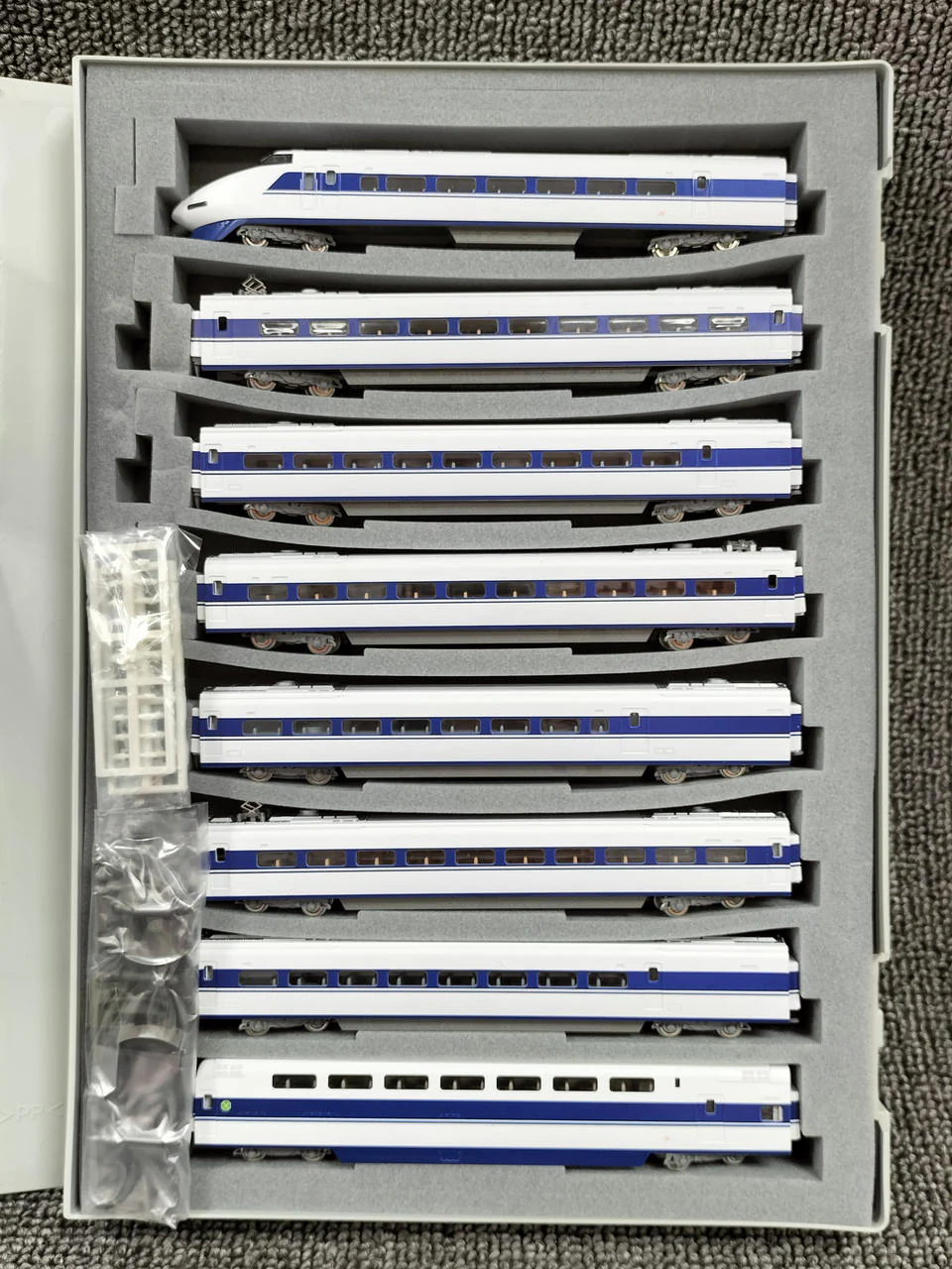 TOMIX Tokaido & Sanyo Shinkansen 16-car set 92286, 92288, 92289, 922290 - Image 8