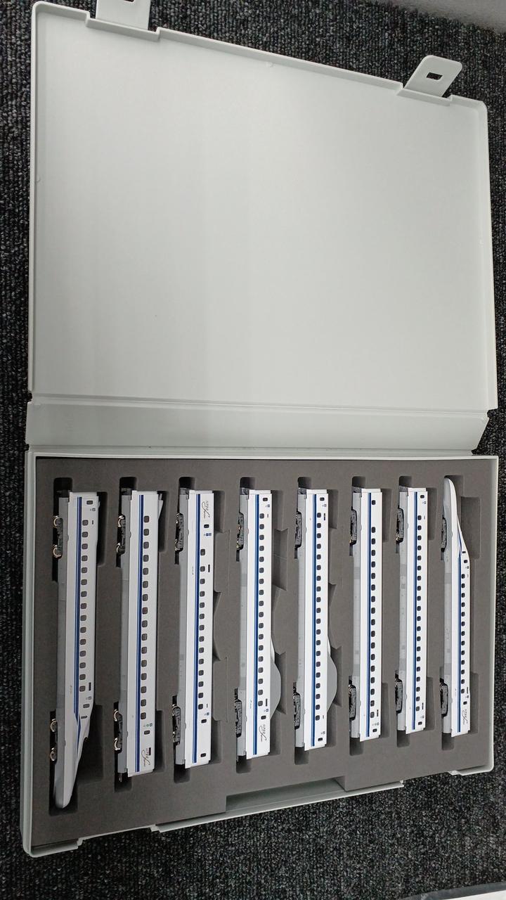 TOMIX Tokaido & Sanyo Shinkansen Basic Set 98757 - Image 6