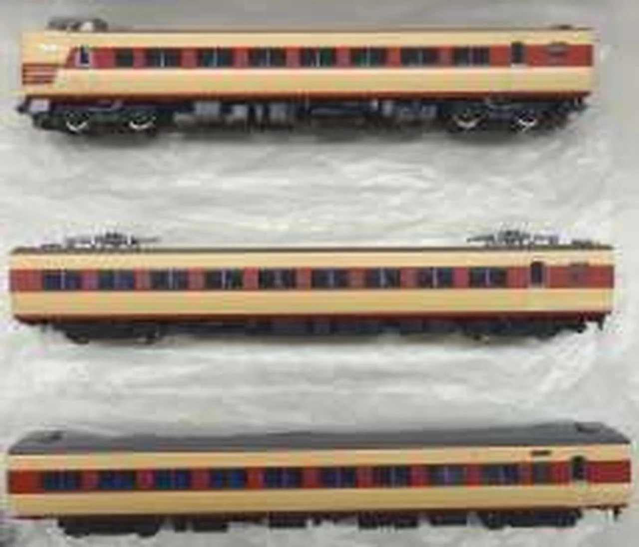 TOMIX Train JNR 381 Series Limited Express Train (Kuha 381-100) Basic Set - Image 5