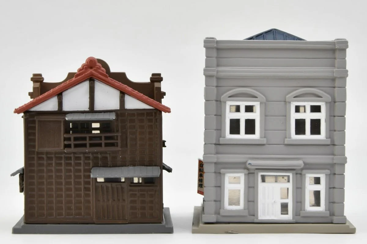 TOMYTEC 1/150 Building Collection 188 Coffee Shop/Bicycle Shop - Image 3