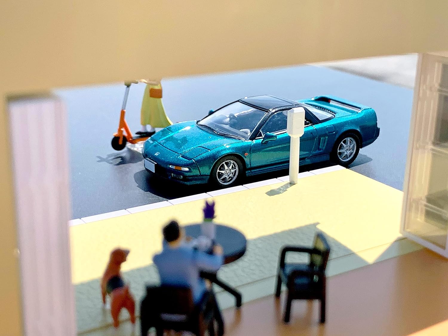 TOMYTEC 324768 1/64 Diorama Collection 64 # Car Snap 21a Cafe Terrace (with Honda NSX) - Image 5