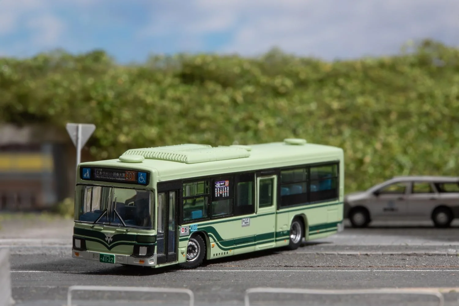 TOMYTEC BP14 The Bus Collection Plus (BP14) Kyoto City Transportation Bureau - Image 3