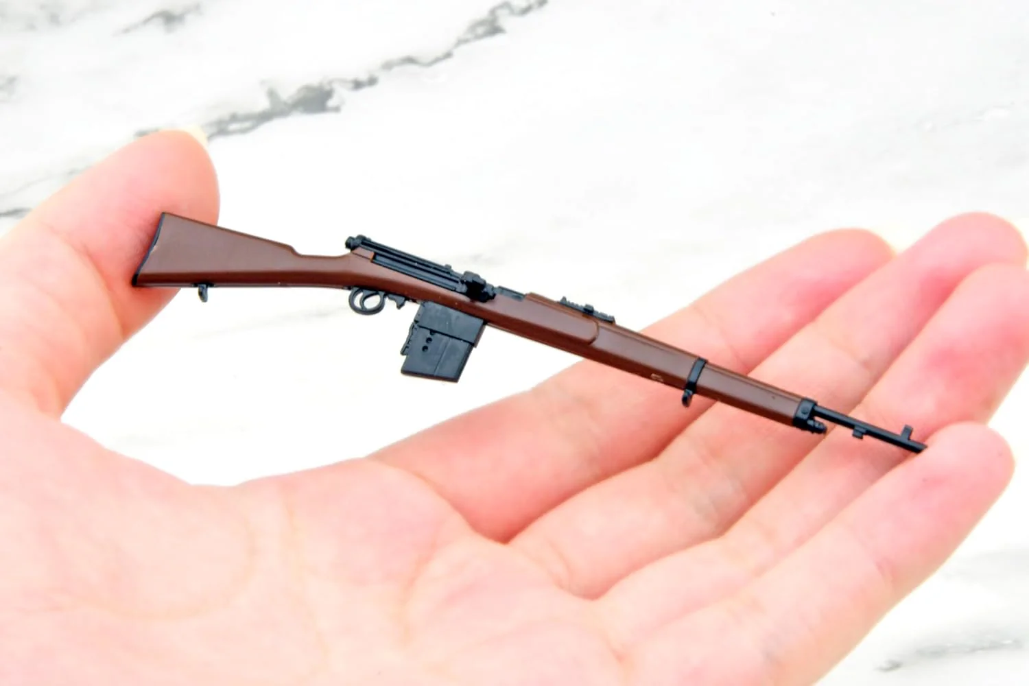 TOMYTEC LA-YS02 Saga of Tanya the Evil Visha M1908 Rifle - Image 7