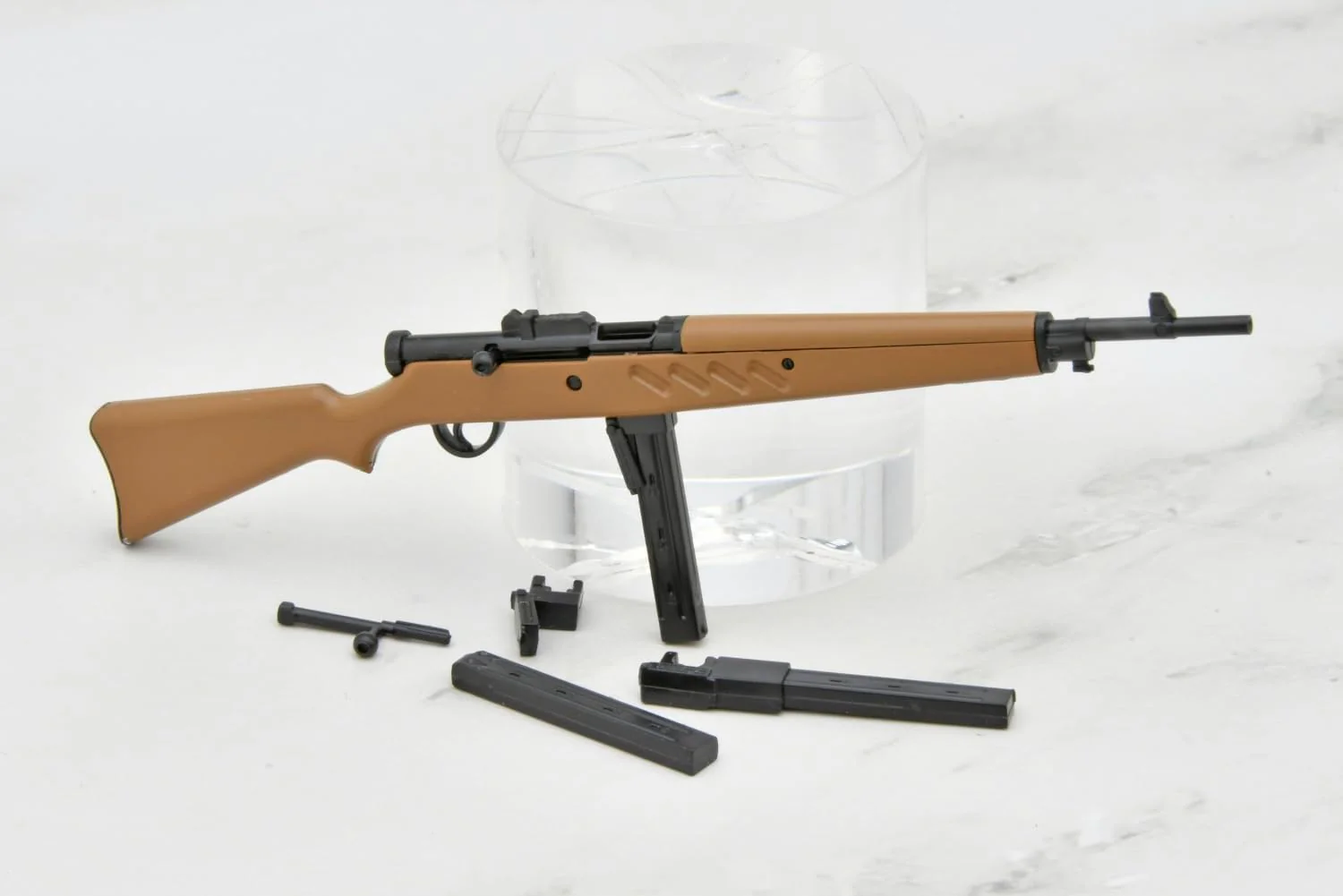 TOMYTEC LA-YS03 1/12 Little Armory Saga of Tanya the Evil Tanya MKMS Submachine Gun - Image 2