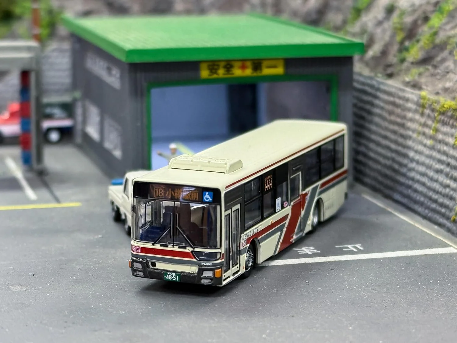 TOMYTEC My Town Bus Collection MB1-2 Hokkaido Chuo Bus - Image 3