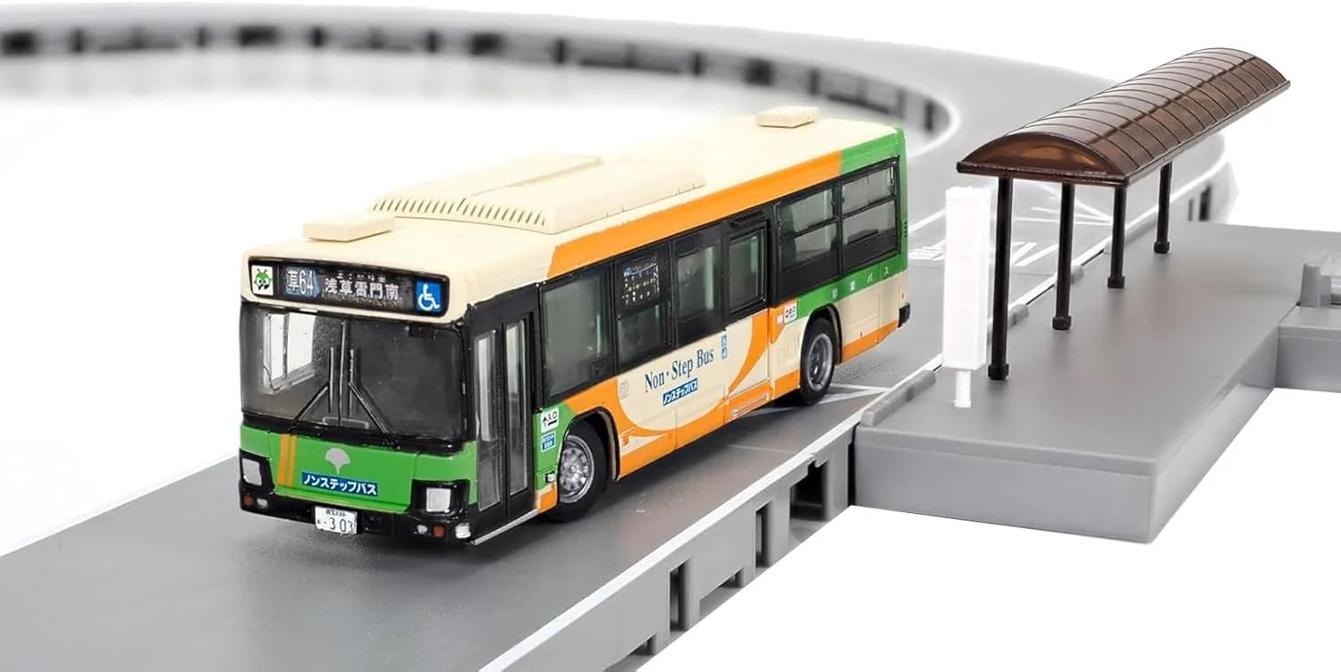 TOMYTEC The Bus Collection The Moving Bus System Basic Set A4 Isuzu Erga (Tokyo Metropolitan Bureau of Transportation Specification) - Image 3